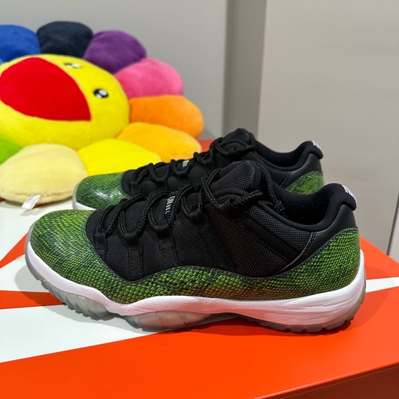 Air Jordan 11 Low “Snake”